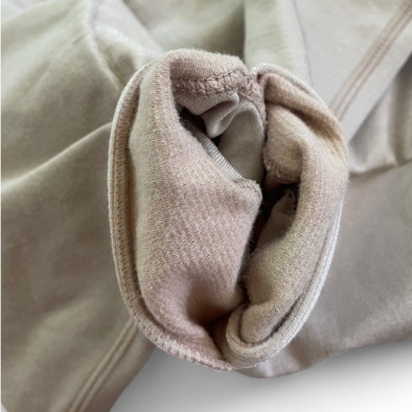 Spanx Shape wear Bodysuit Beige Size Small Adjustable Straps Wire Bra Unlined - Picture 4 of 7